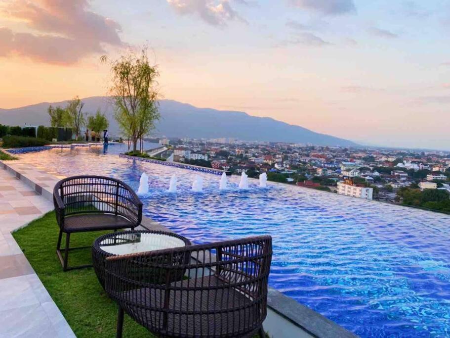 New & Cozy 2 Bedroom @ The Astra Sky River Chiang Mai Exterior foto